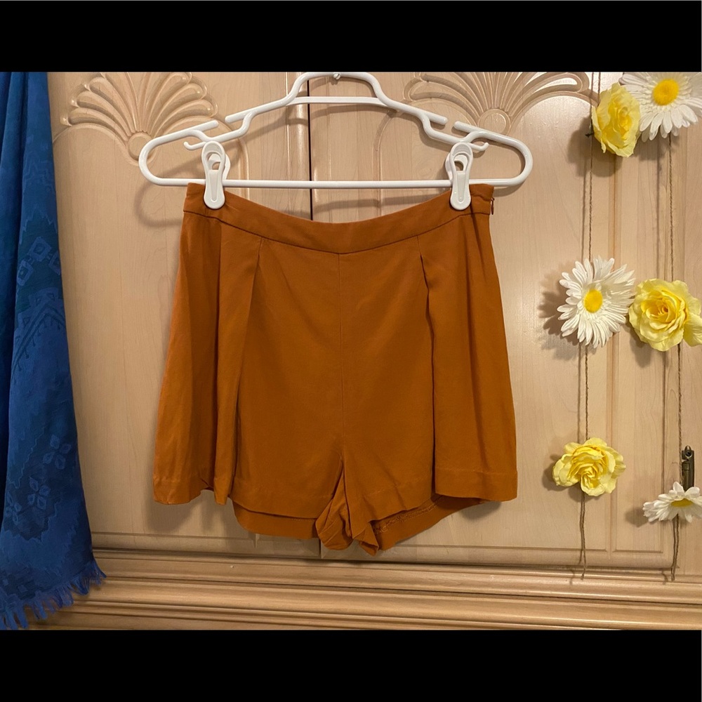 Flowy Short Shorts